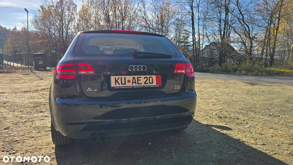 Audi A3 Sportback 2.0 TDI DPF quattro Ambiente - 9