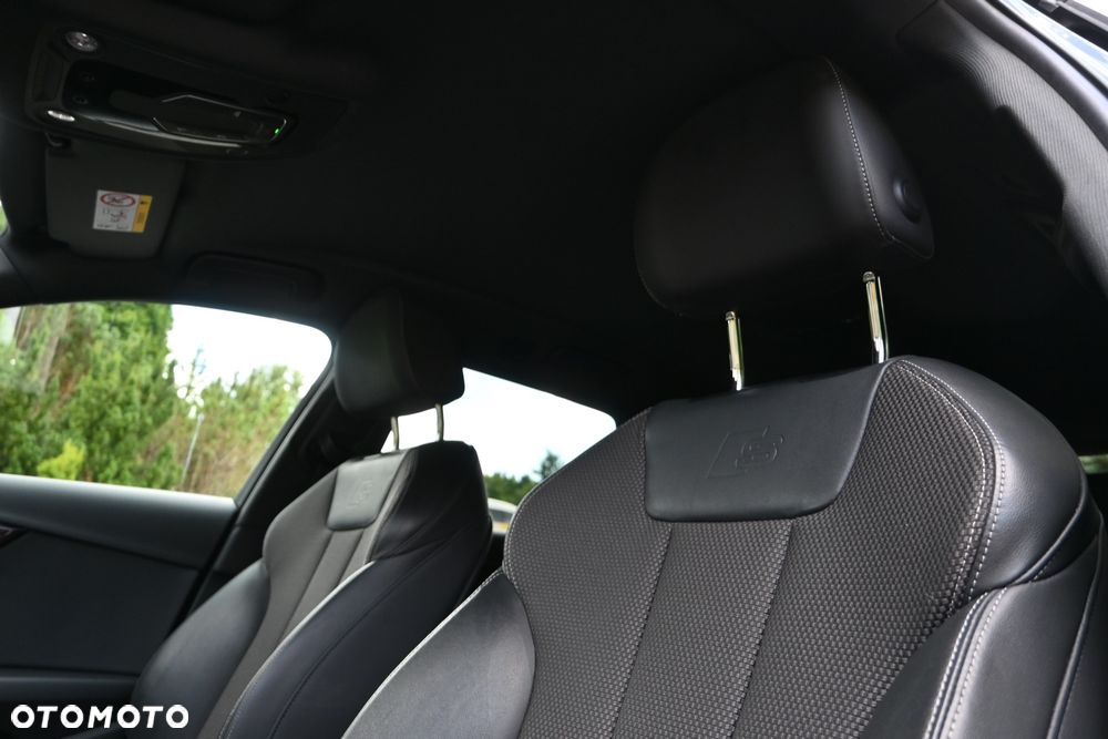 Audi A4 Avant 35 TFSI S tronic S line - 34