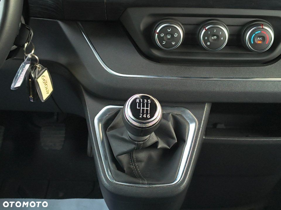 Renault Trafic - 27