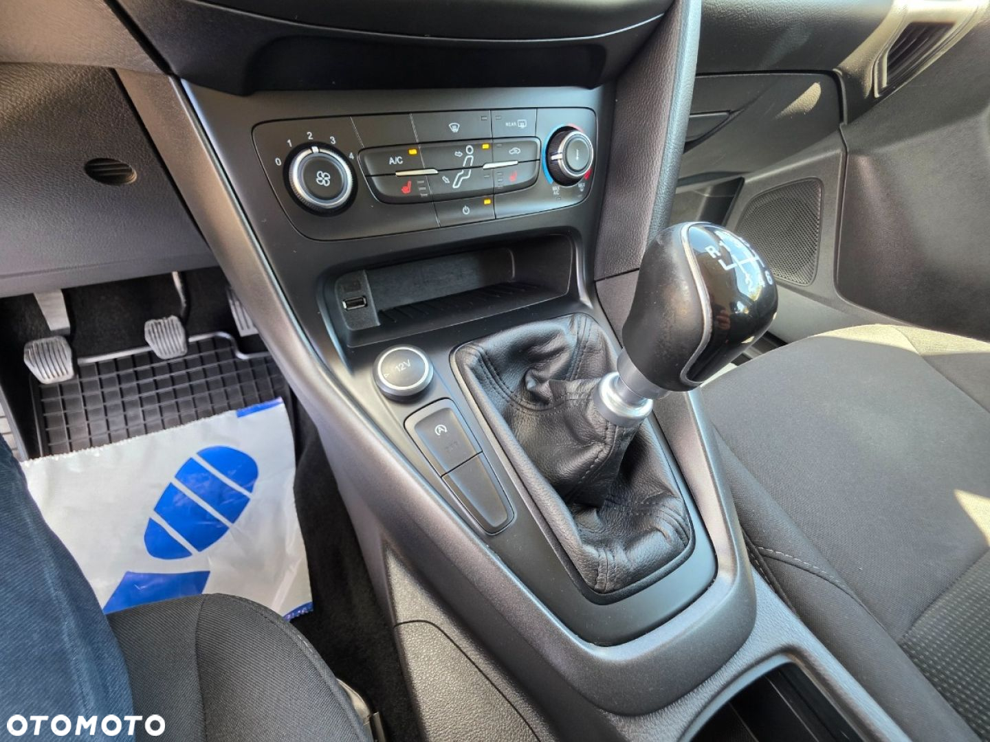Ford Focus - 17