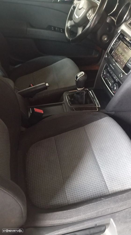 Skoda Superb Break 2.0 TDI Ambition - 16