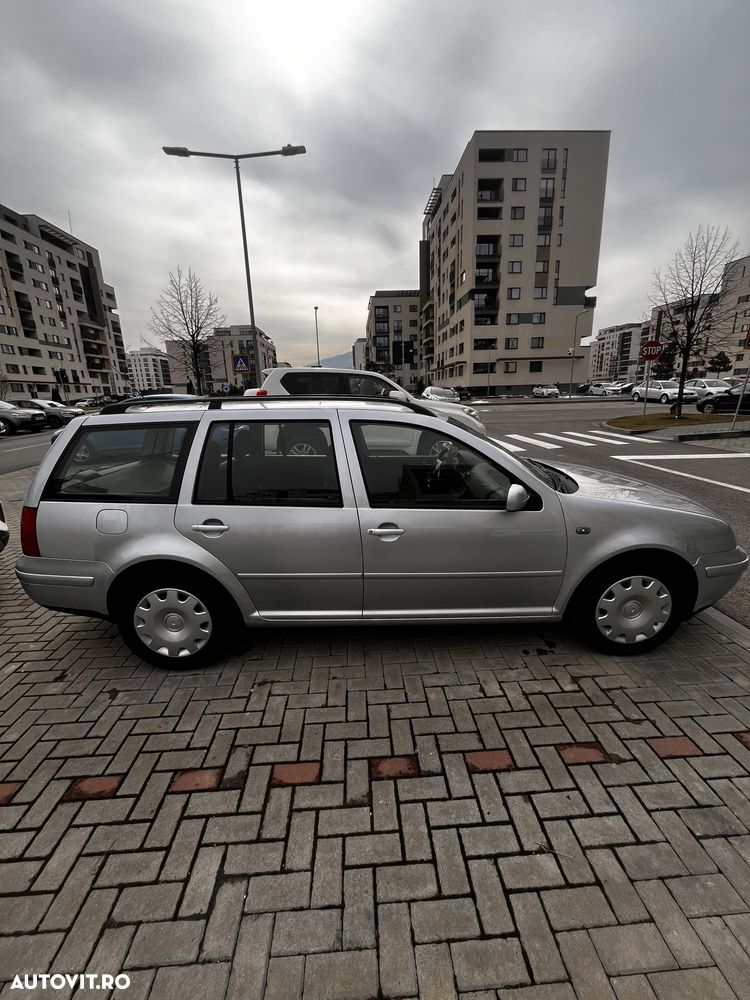 Volkswagen Bora 1.6 Basis - 5