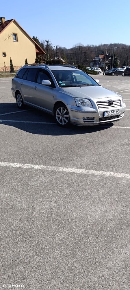 Toyota Avensis - 6