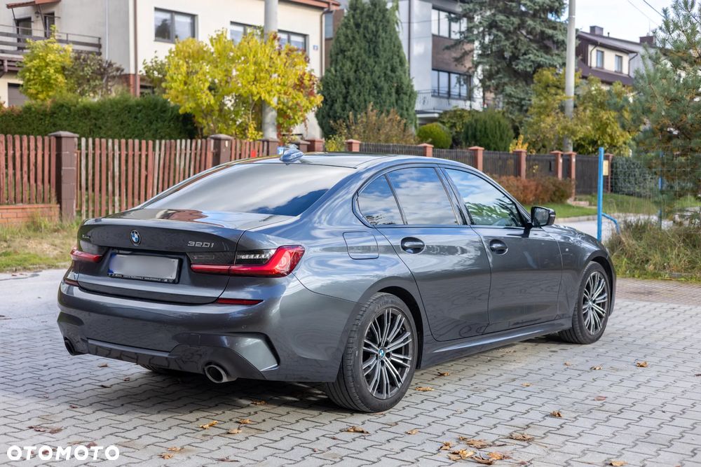 BMW Seria 3 320i xDrive M Sport - 6