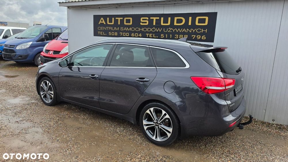 Kia Ceed 1.6 CRDi GT Line - 4