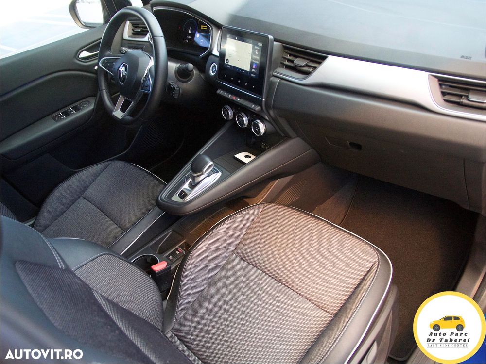 Renault Captur PHEV 160 Techno - 25