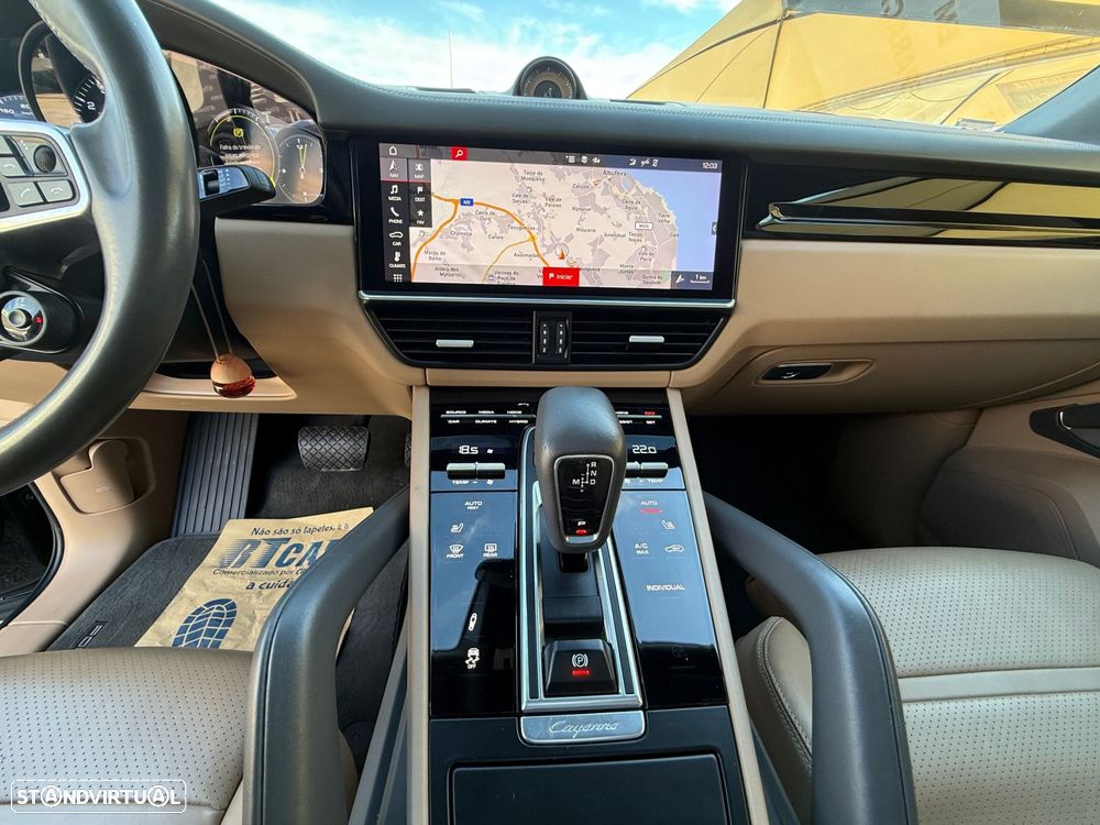 Porsche Cayenne Coupé E-Hybrid Platinum Edition - 27