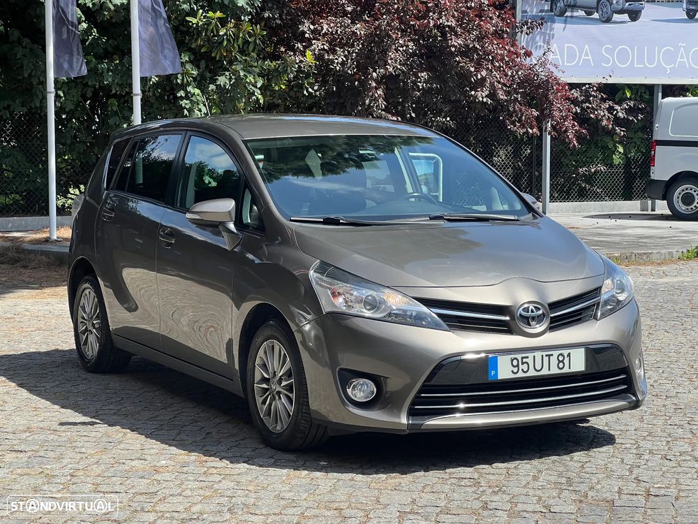 Toyota Verso 1.6 D-4D Comfort - 24