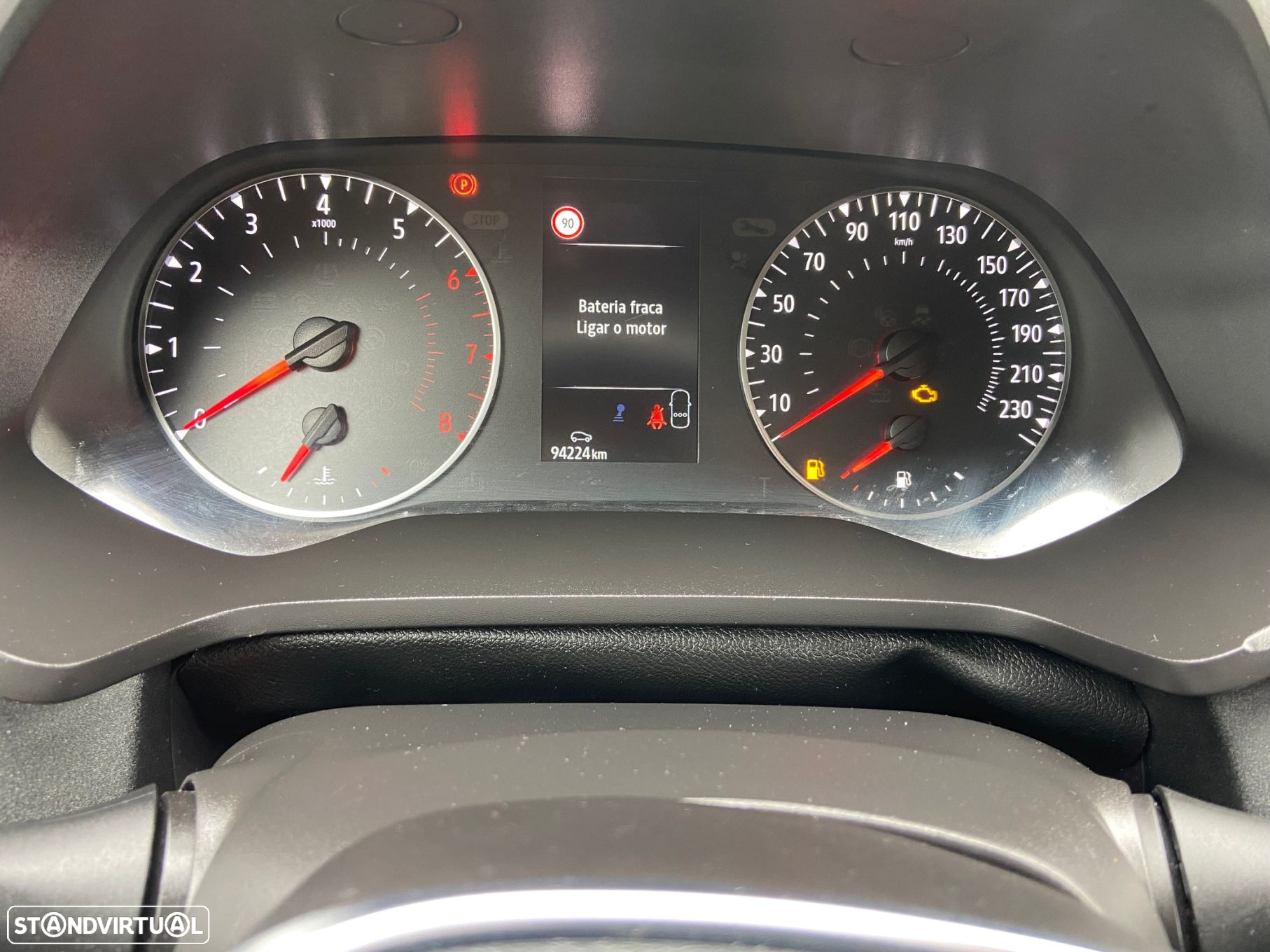 Renault Captur 1.0 TCe Equilibre Bi-Fuel - 16