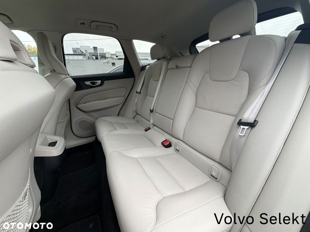 Volvo XC 60 - 18