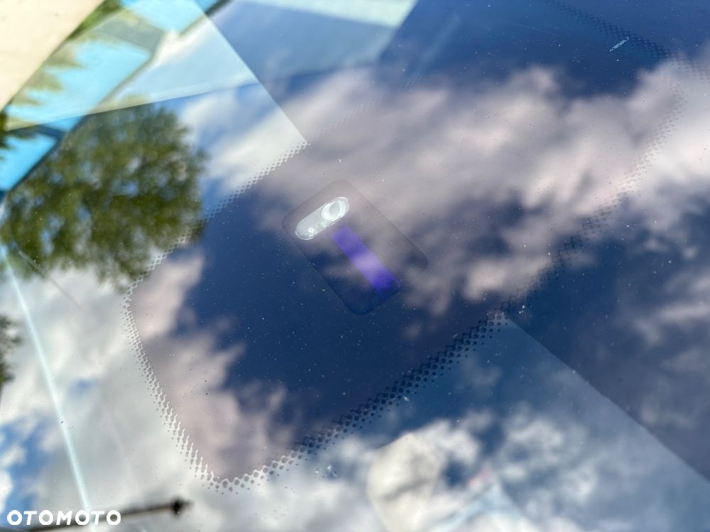 BMW Seria 3 318d DPF Edition Sport - 17
