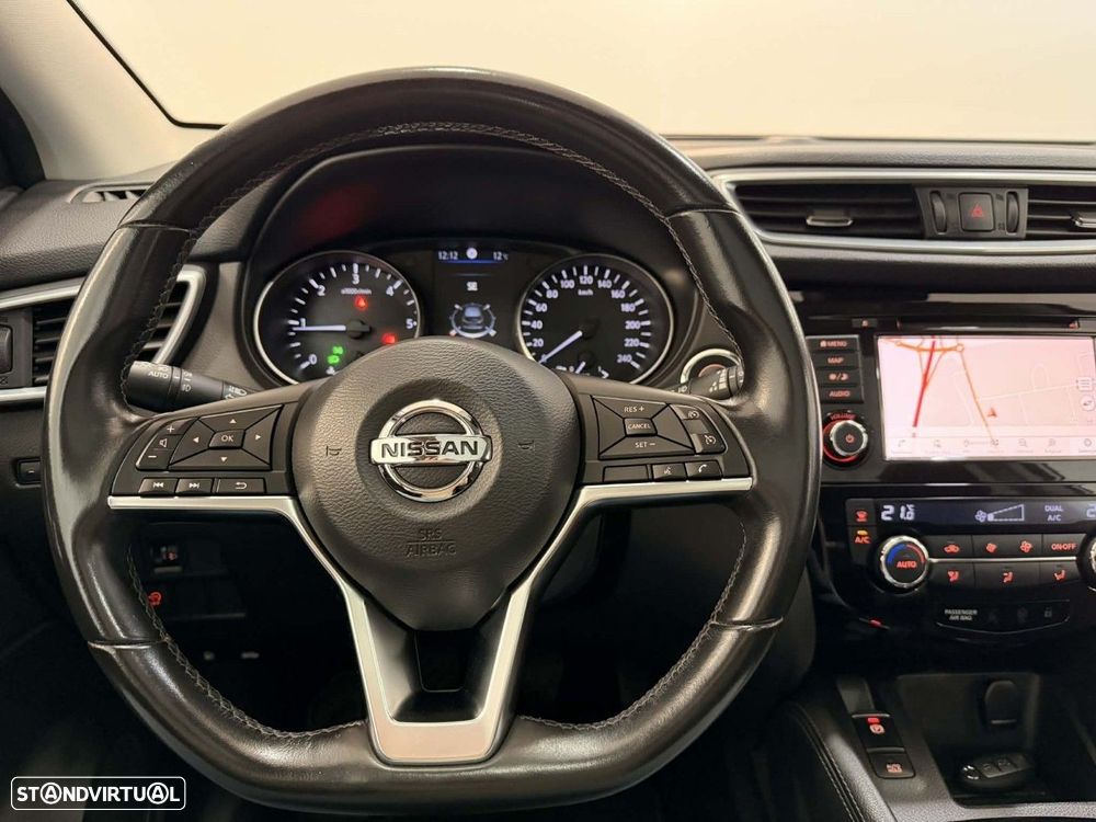 Nissan Qashqai 1.5 dCi N-Connecta - 17