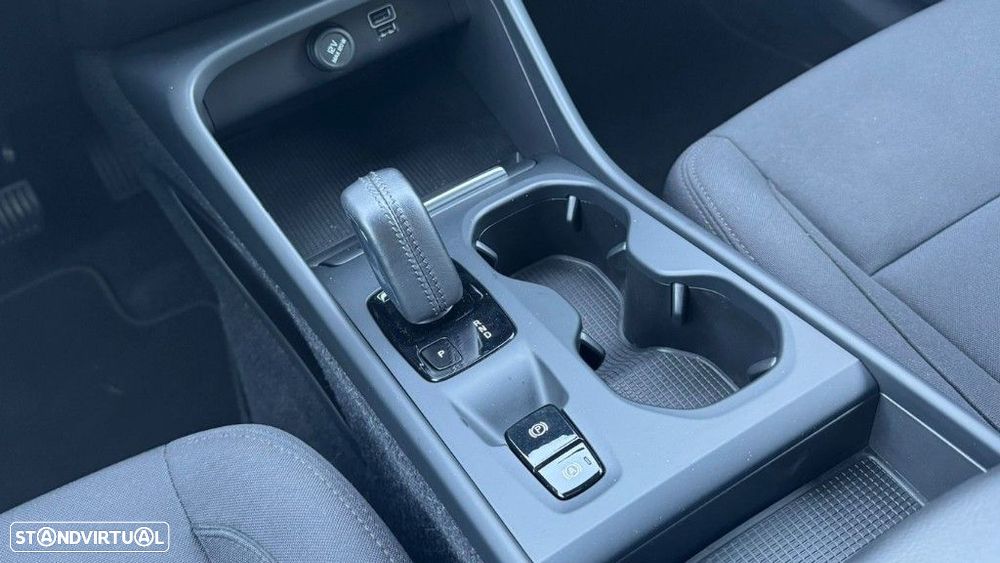 Volvo XC 40 1.5 T5 PHEV Momentum Plus - 16