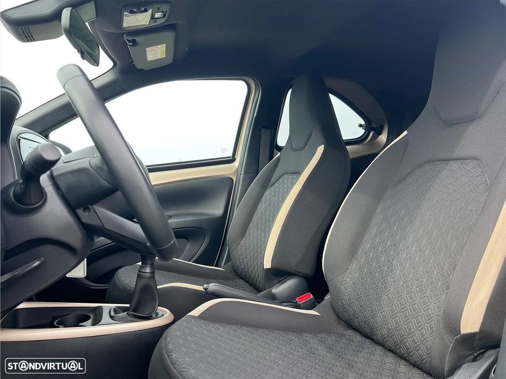 Toyota Aygo X 1.0 Pulse - 8