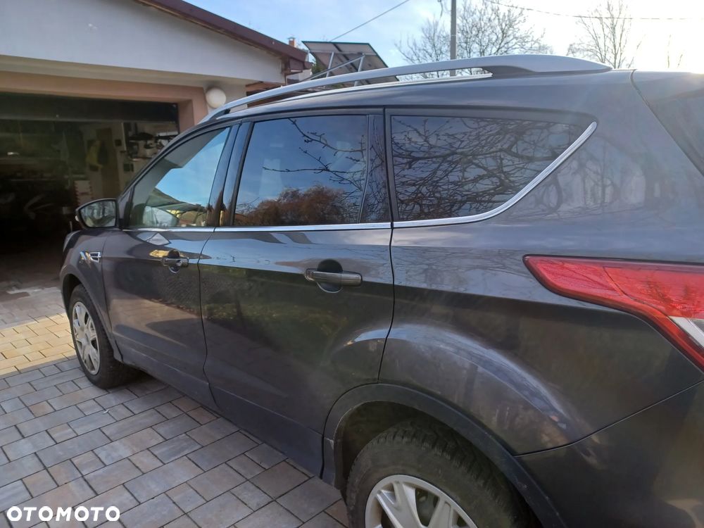 Ford Kuga 1.5 EcoBoost 2x4 Titanium - 6