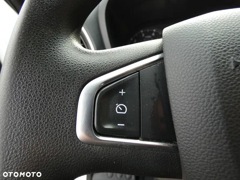 Renault Master kontener+winda 750 kg, nawigacja LED - 14