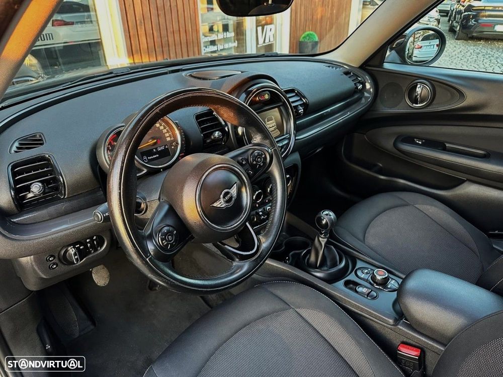 MINI Clubman One D - 23