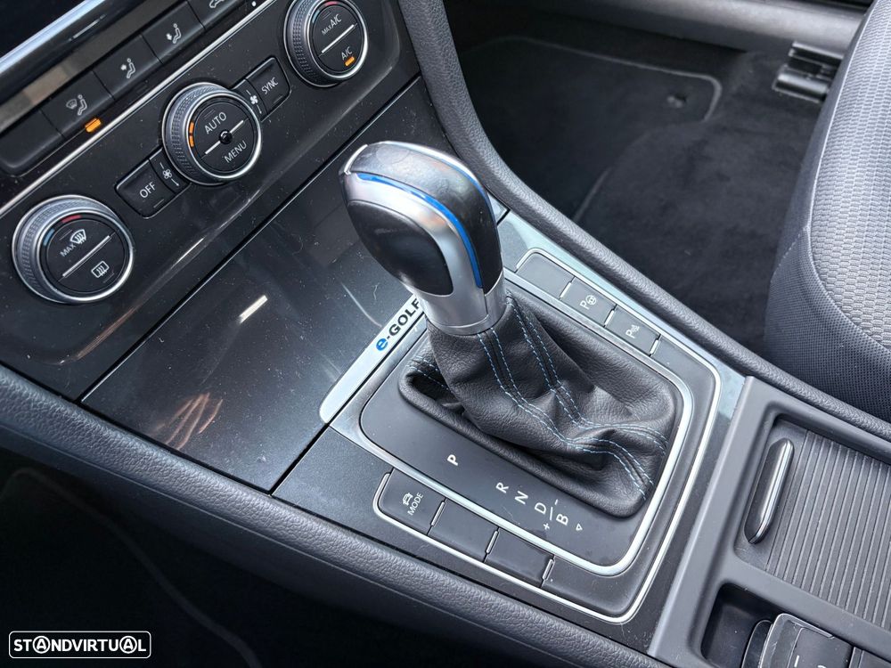 VW e-Golf AC/DC - 47