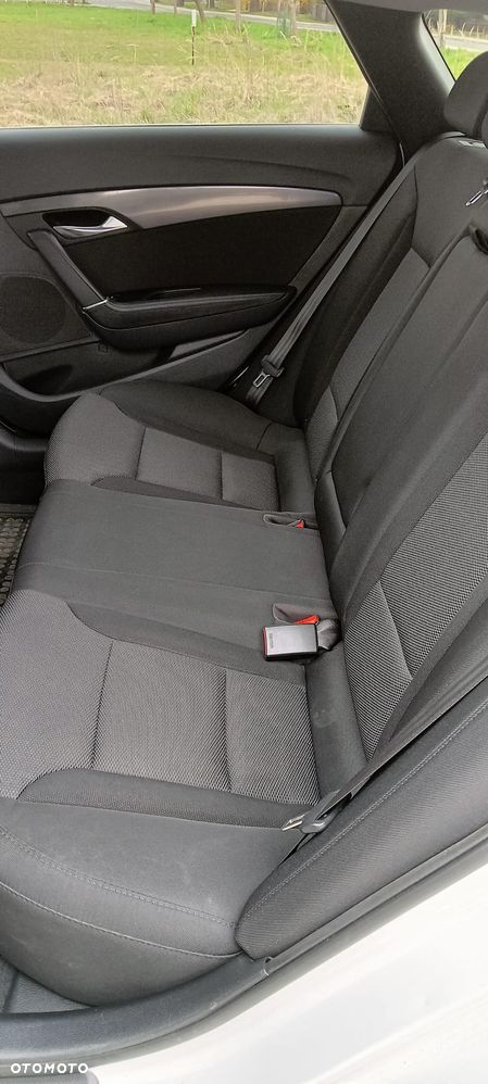 Hyundai i40 Kombi 1.6 Classic - 13