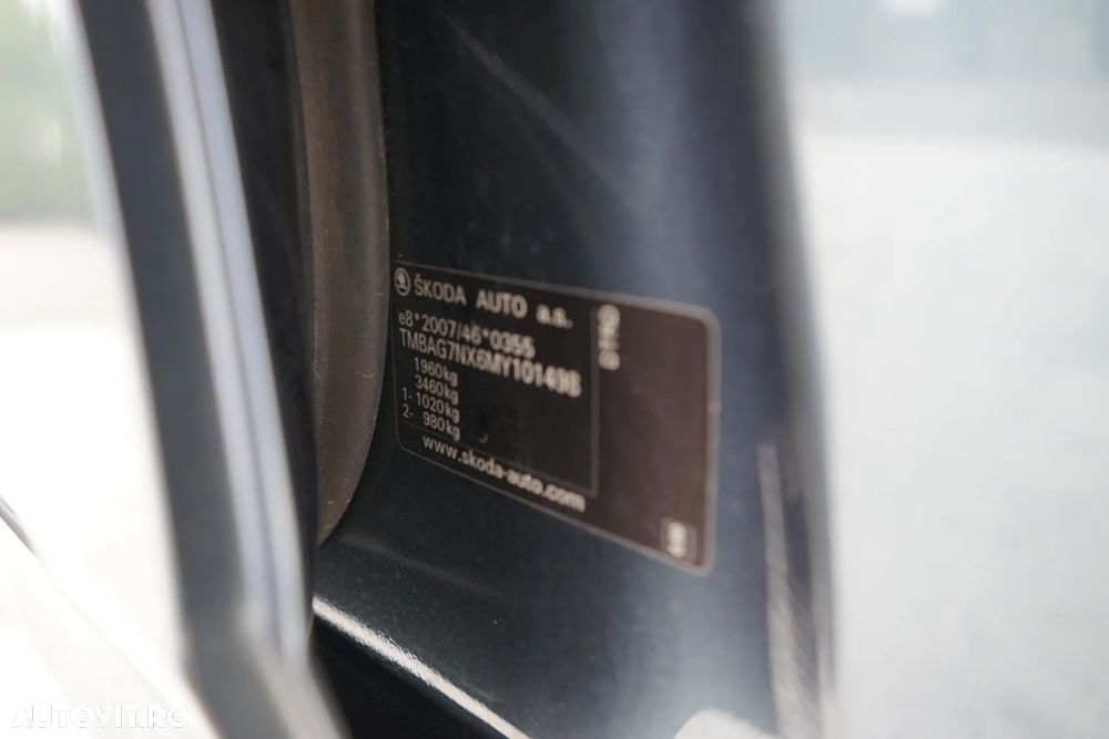Skoda Octavia 2.0 TDI Style - 10