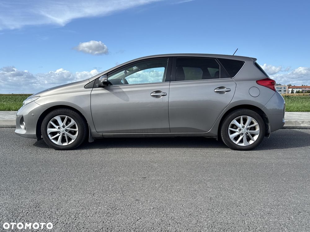 Toyota Auris 1.6 Premium Comfort MS - 3