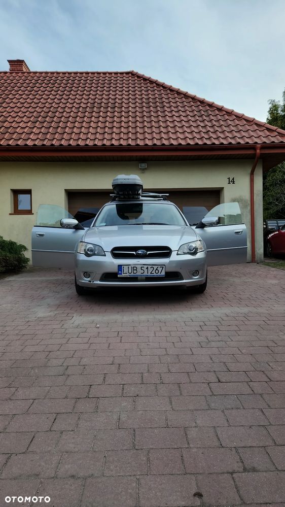 Subaru Legacy - 26