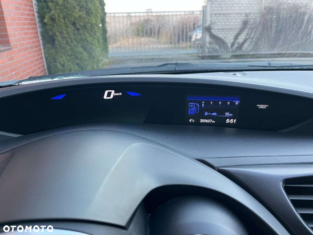 Honda Civic 1.8 i-VTEC Sport - 9