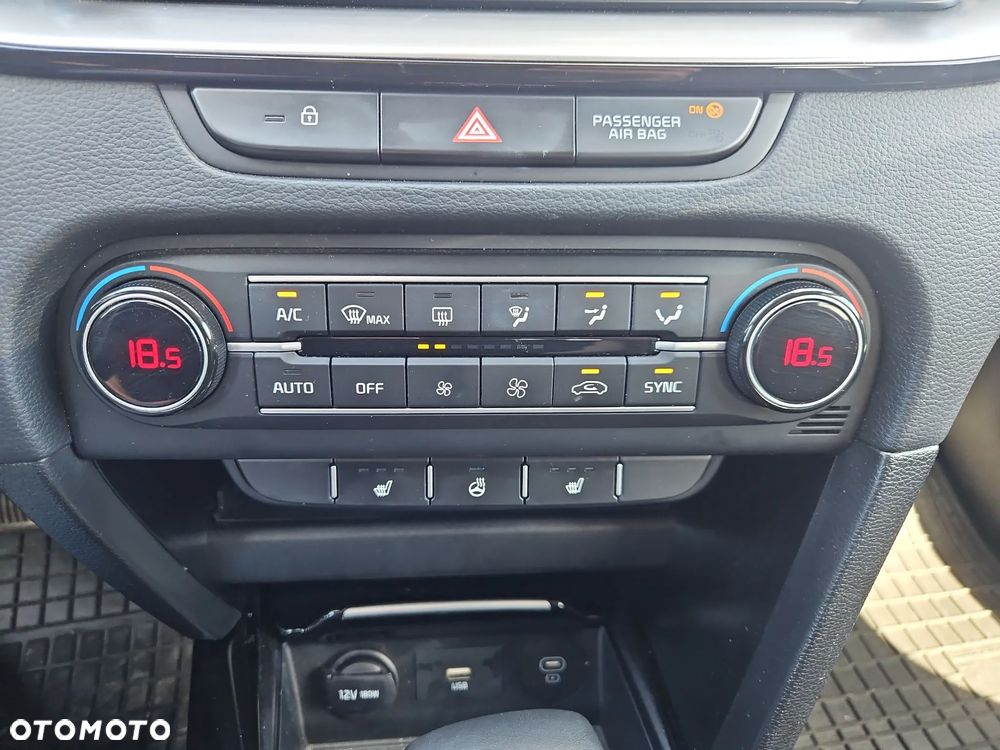 Kia Ceed 1.5 T-GDI M DCT - 14