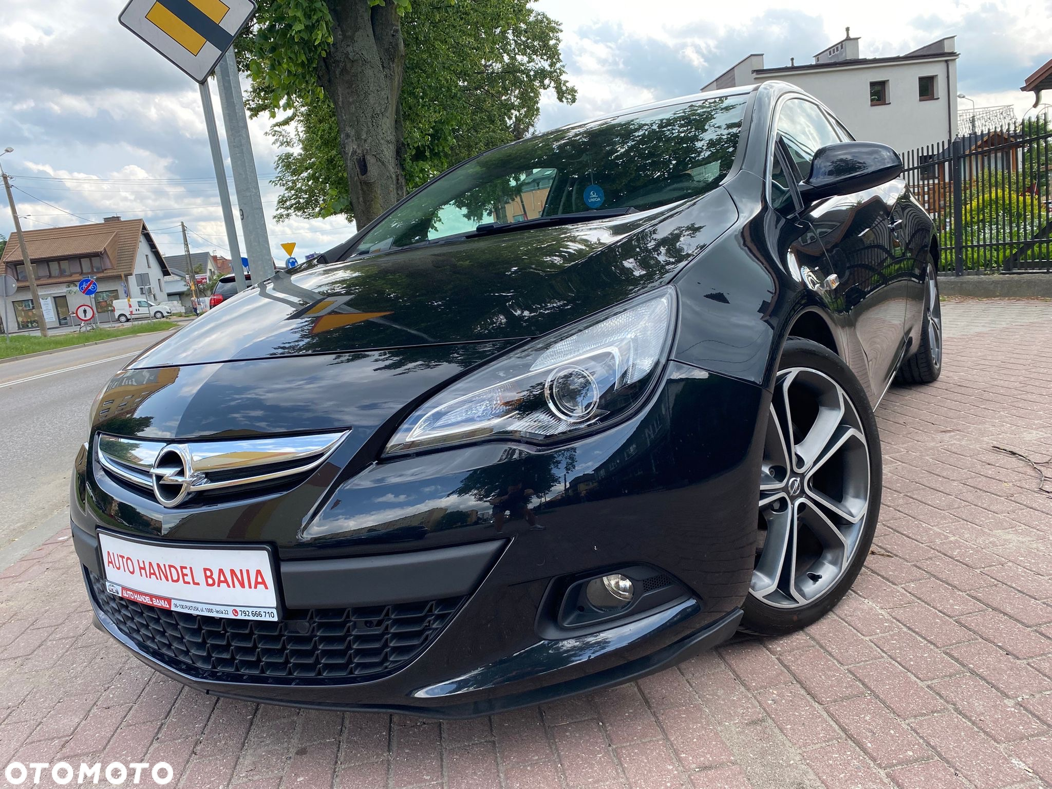 Opel Astra GTC 1.4 Turbo - 4