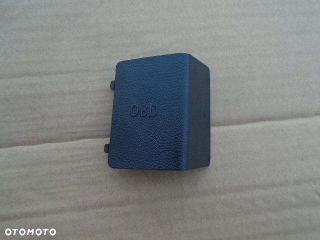 Zaślepka osłona gniazda OBD BMW E90 e91 e92 - 1