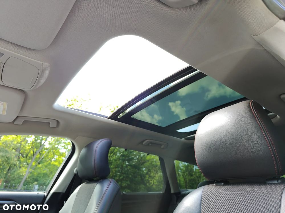 Ford Mondeo 2.0 EcoBoost Titanium X - 37