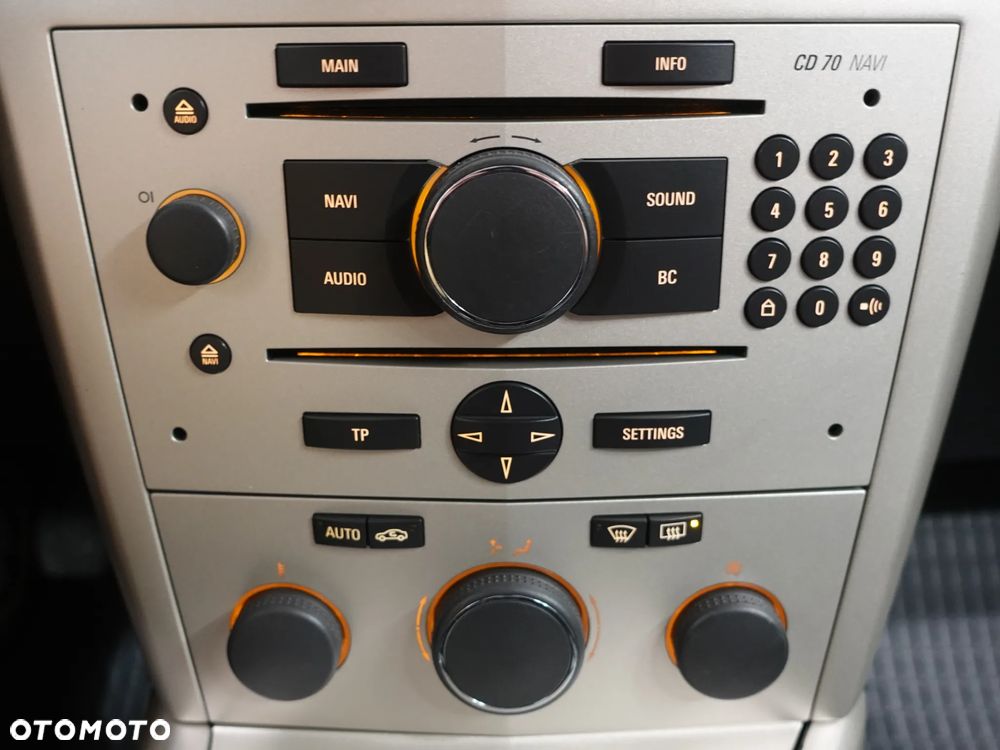 Opel Astra - 32