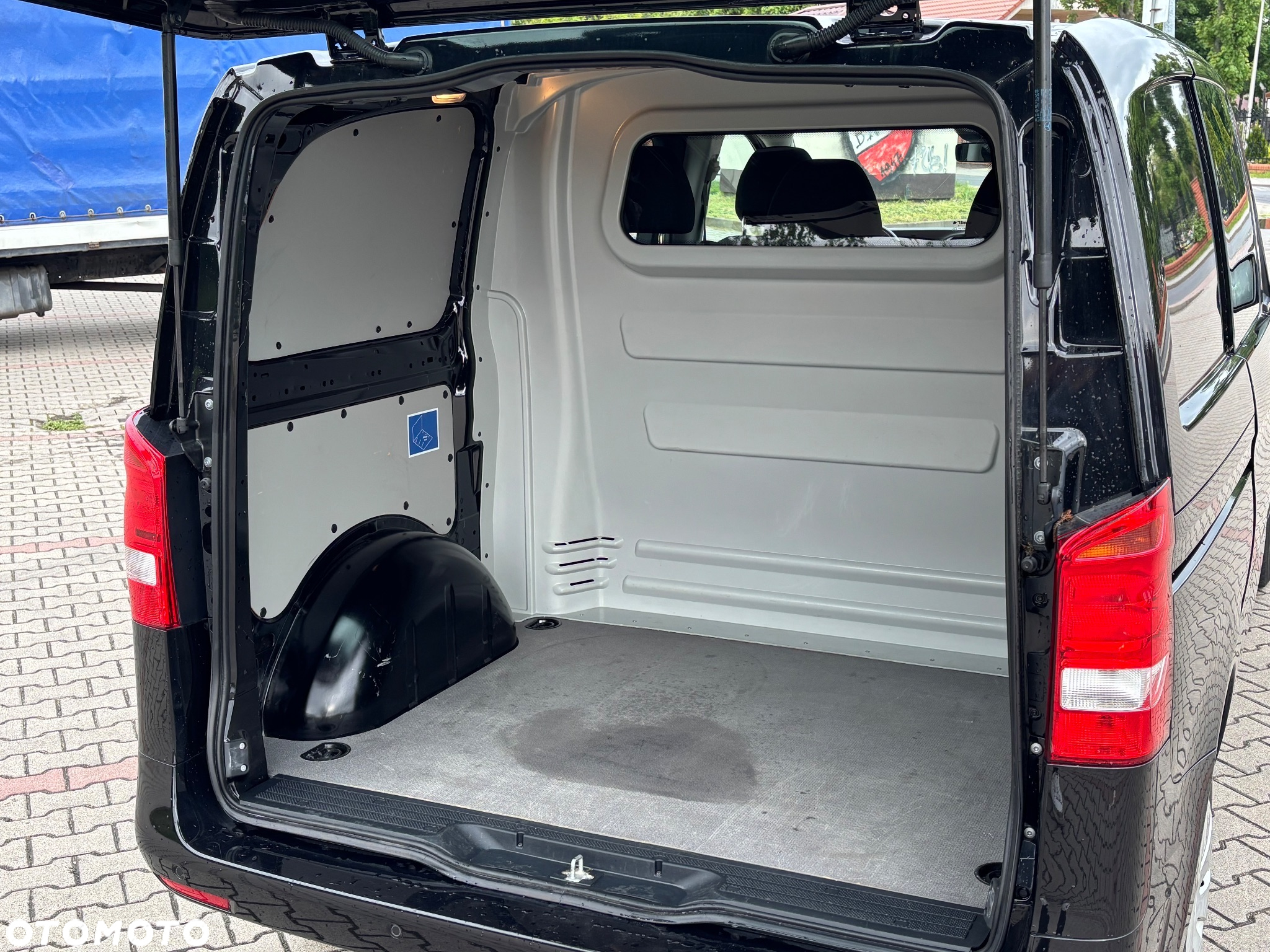 Mercedes-Benz Vito - 11