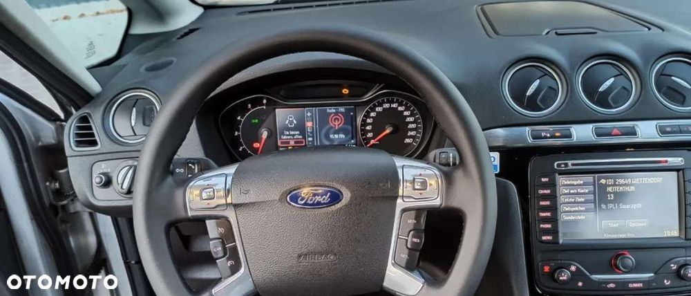 Ford S-Max 2.2 TDCi DPF Titanium - 13