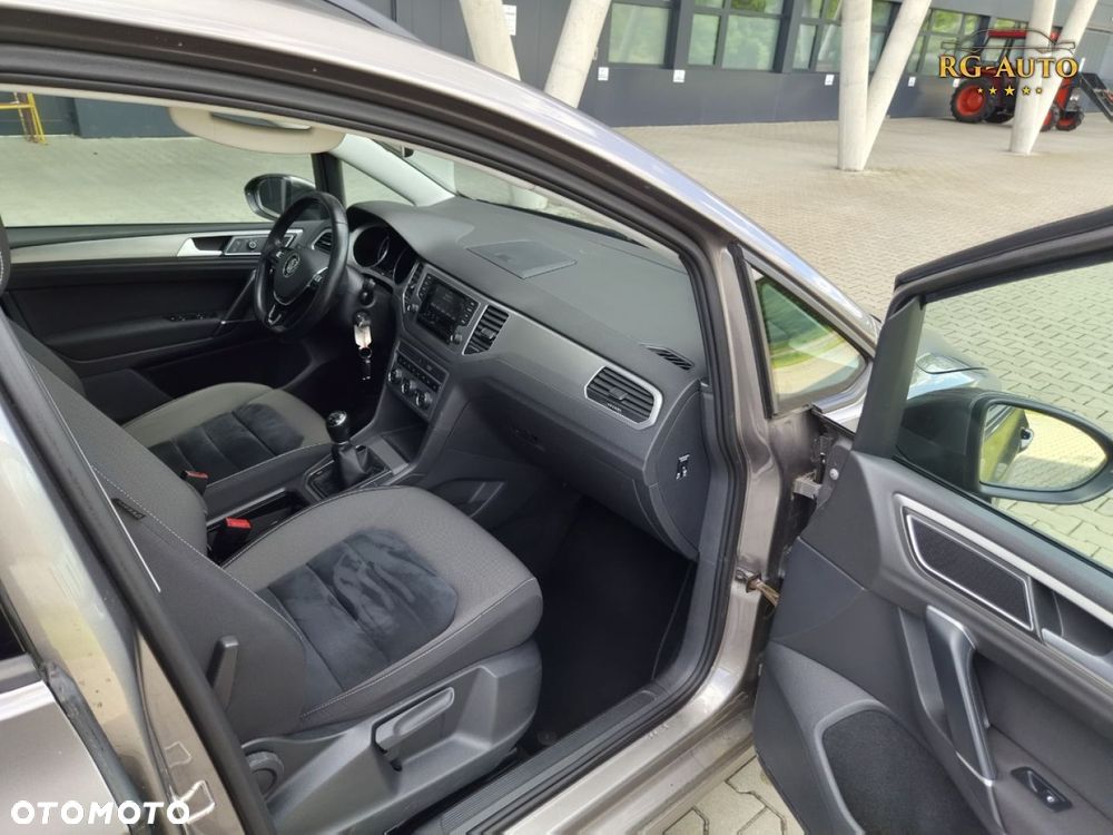 Volkswagen Golf Sportsvan - 34