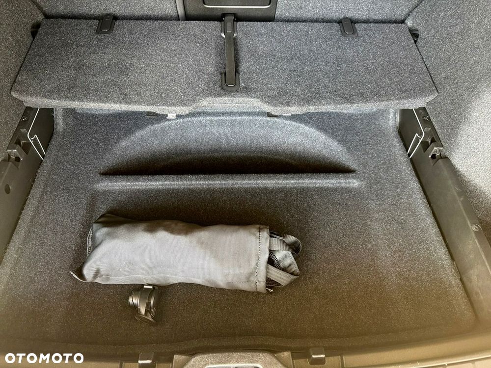 Volvo XC 40 - 26