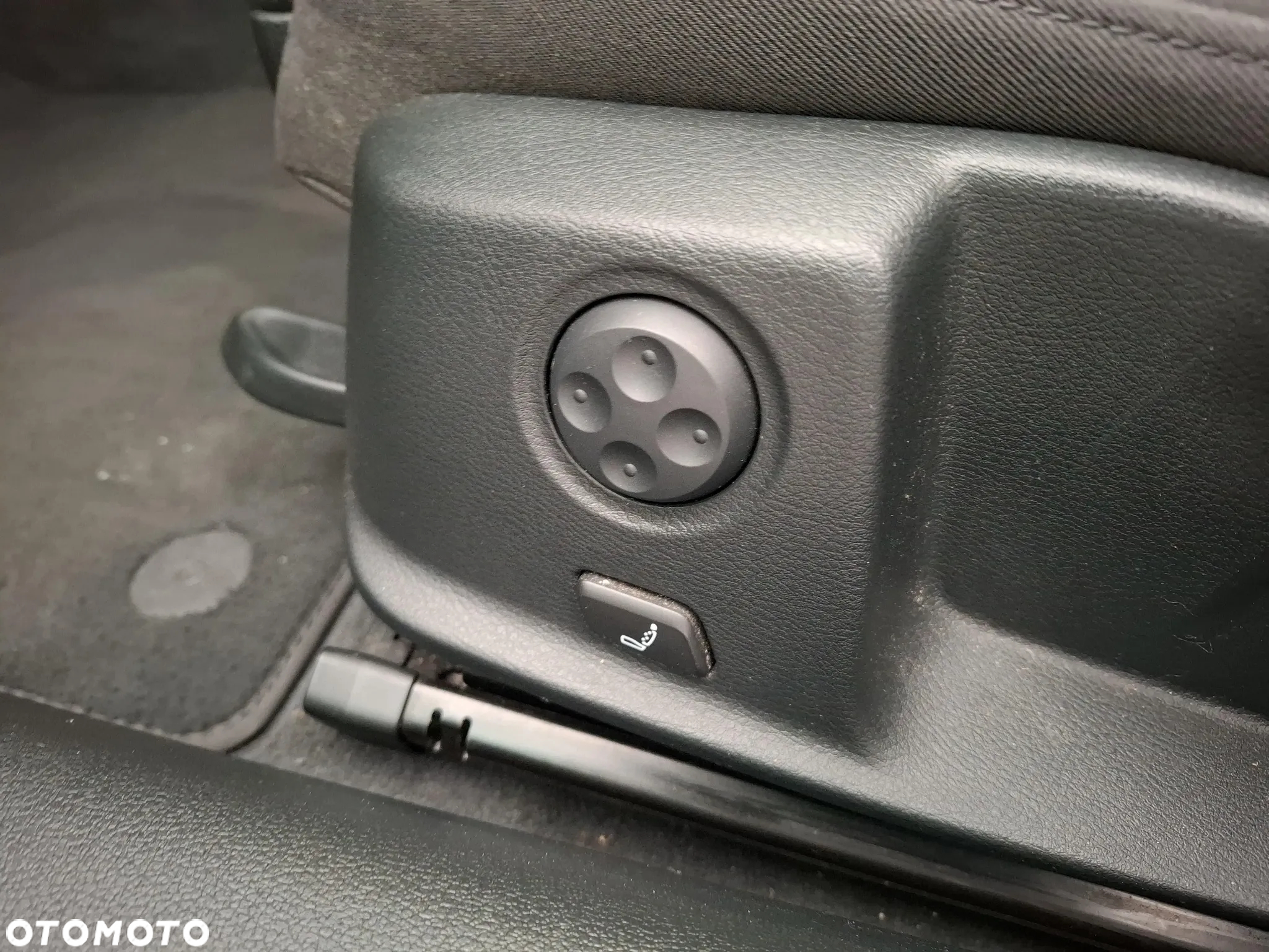 Audi A4 40 TDI Advanced S tronic - 13
