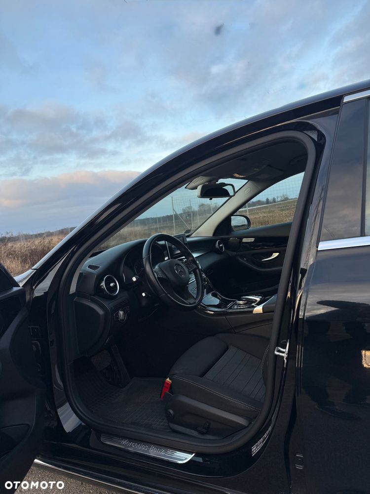 Mercedes-Benz Klasa C 180 7G-TRONIC - 7