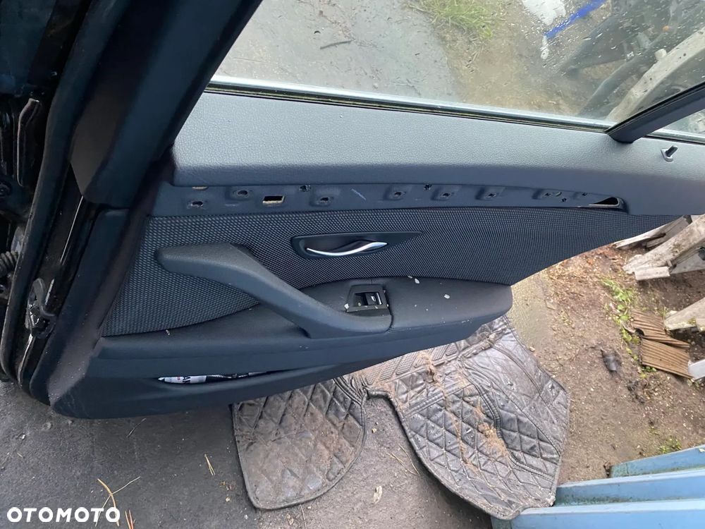 DRZWI BMW F10 PRAWY TYŁ KOLOR 668 - 4