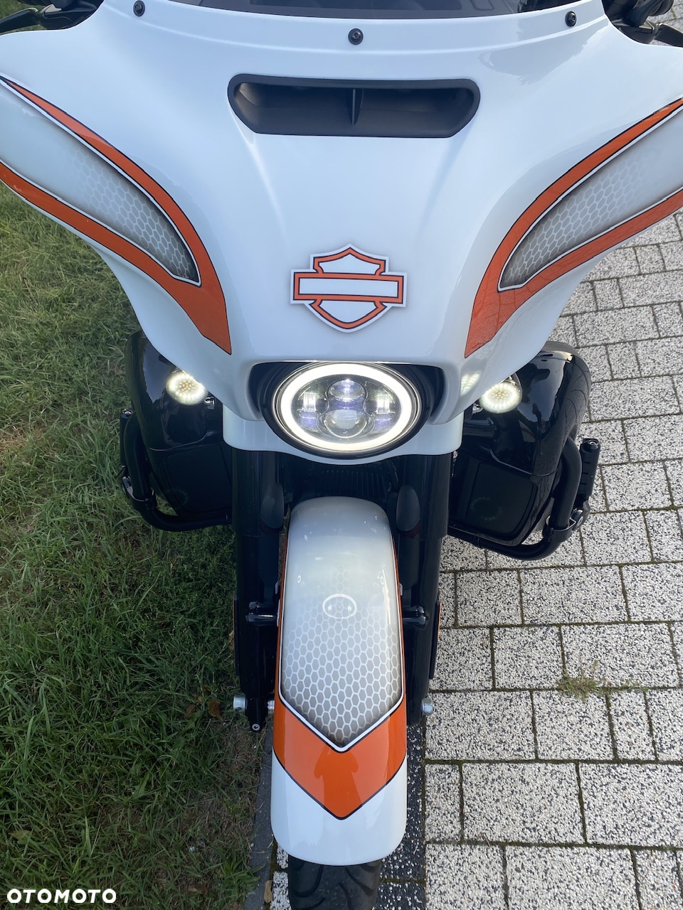 Harley-Davidson Touring Street Glide - 2