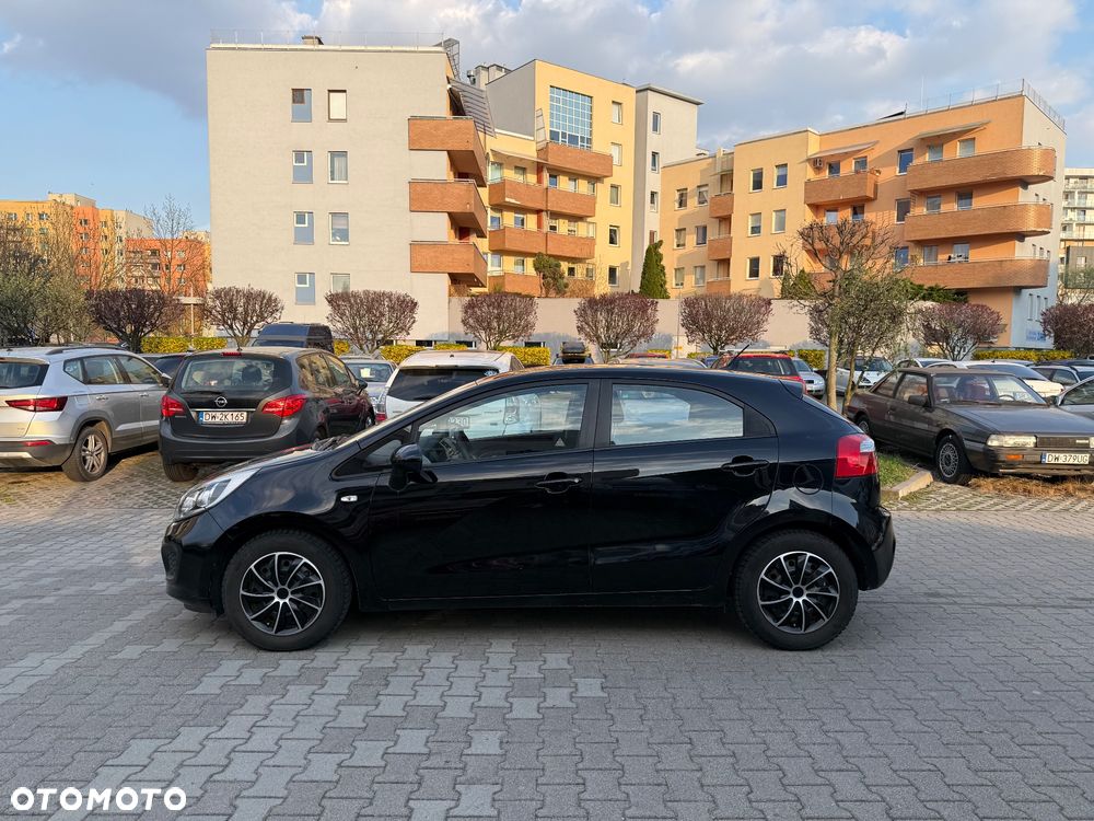Kia Rio 1.2 Attract - 3