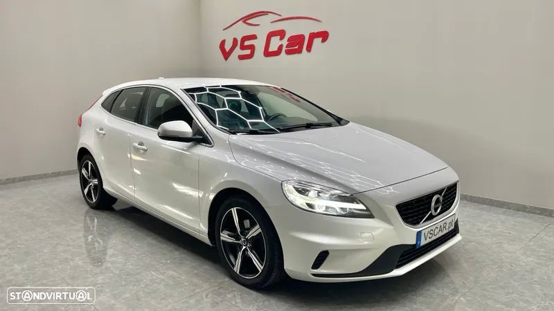 Volvo V40 2.0 D2 R-Design - 4