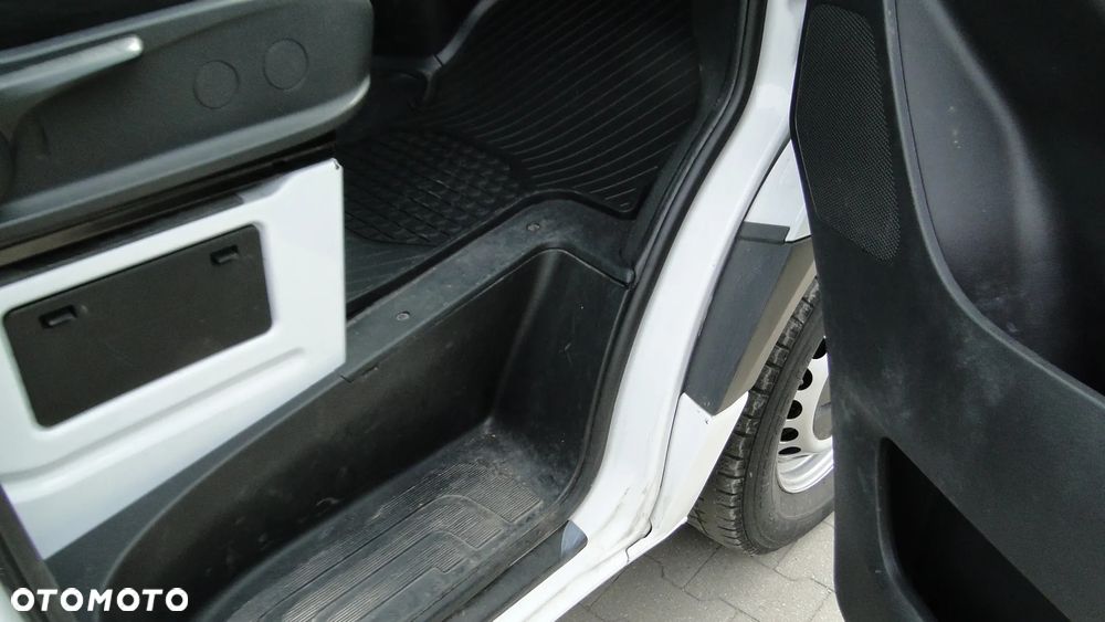 Mercedes-Benz SPRINTER - 15
