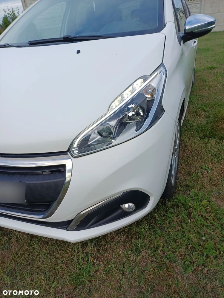 Peugeot 208 1.2 PureTech Style - 9
