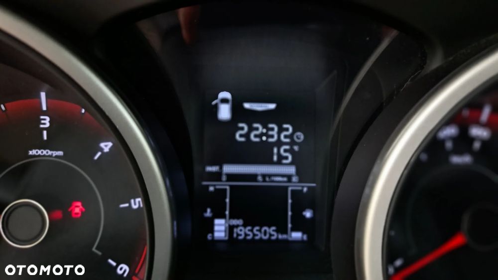 SsangYong/KGM Tivoli e-XDi 160 2WD Black+White - 31