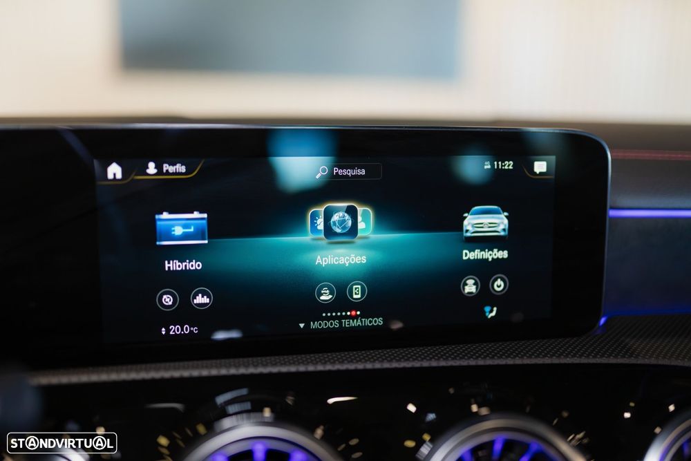 Mercedes-Benz CLA 250 e Shooting Brake AMG Line - 55