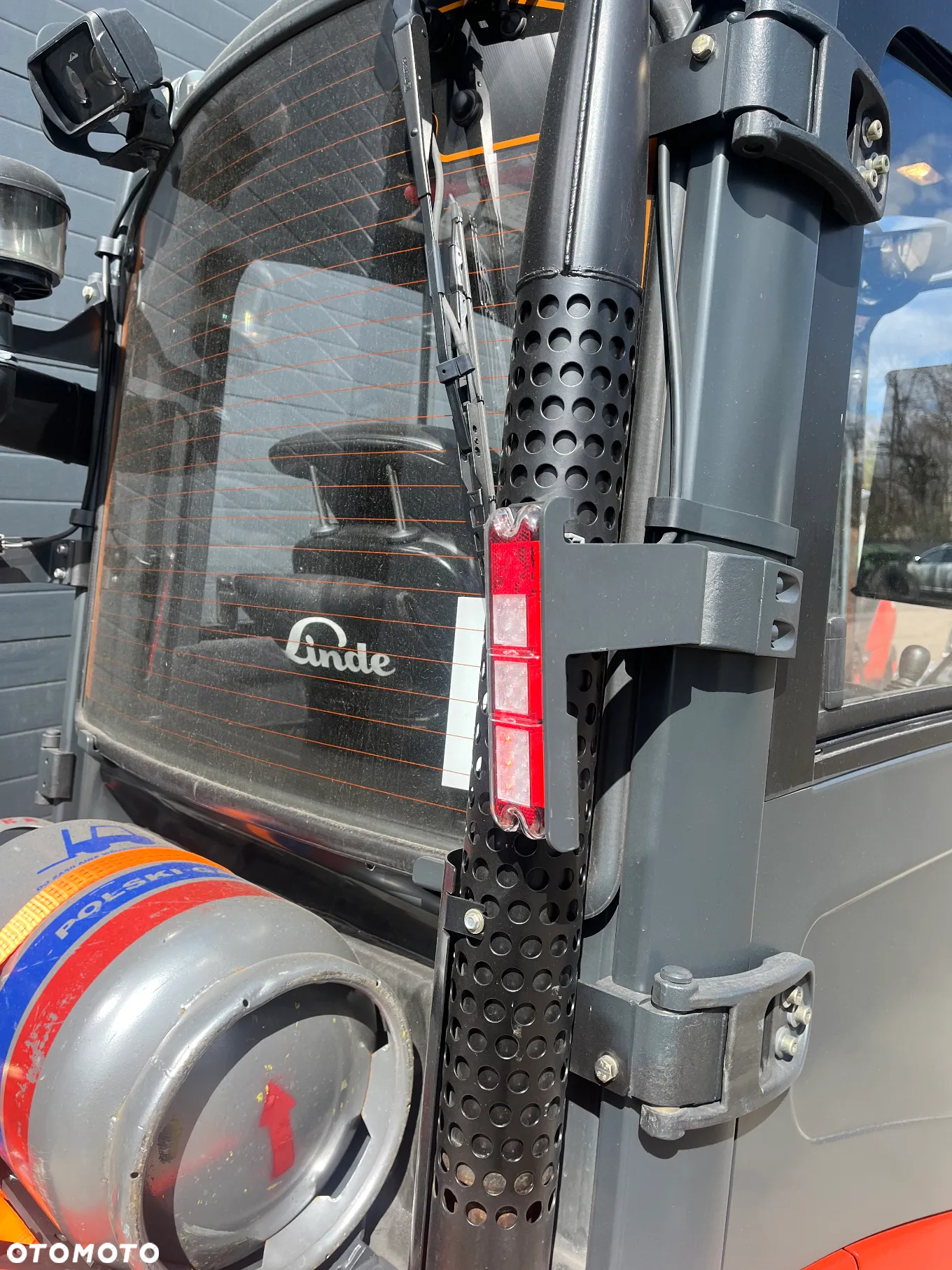 Linde H18T 391 Gaz LPG TRIPLEX Pełna kabina WAGA Pozycjoner Przesuw Oświetlenie drogowe - 23