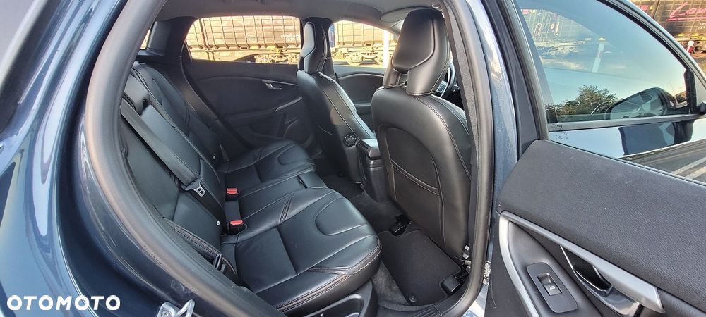 Volvo V40 - 13