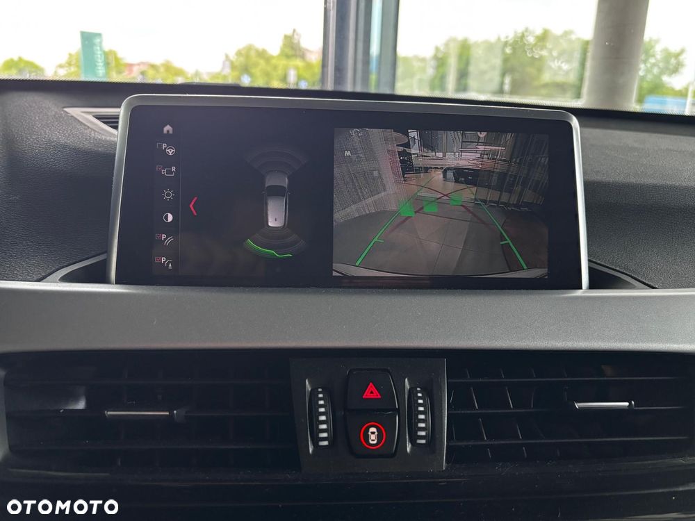 BMW X1 sDrive18i - 17