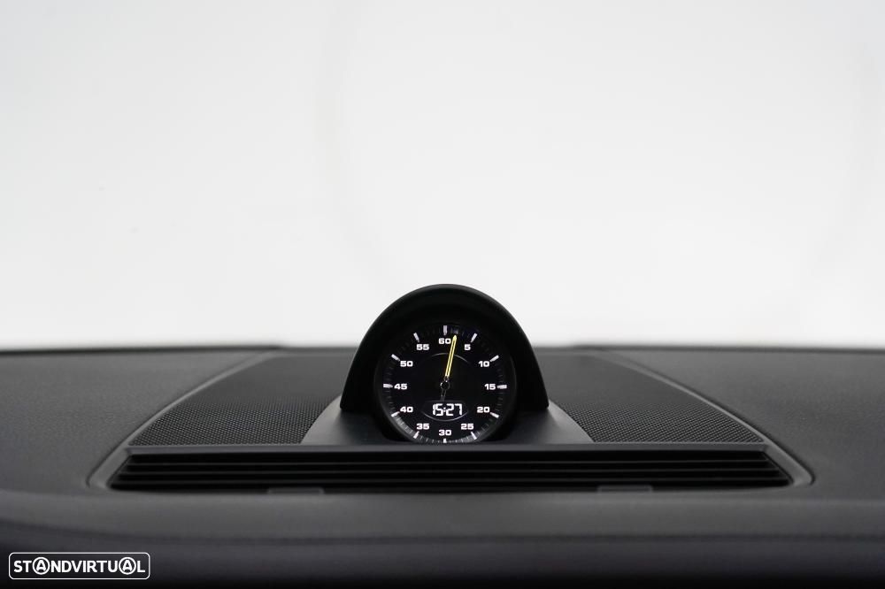 Porsche Panamera Sport Turismo 4 E-Hybrid - 18